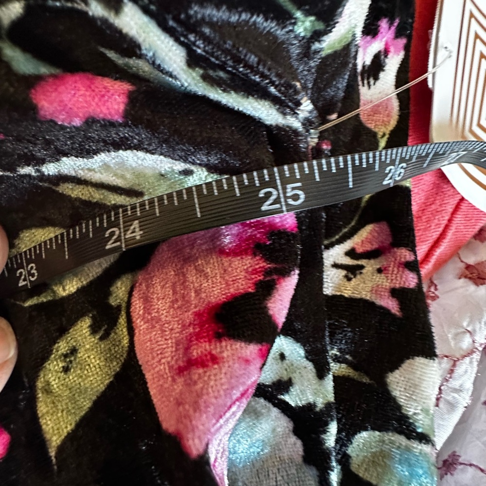 🌸 NWT LuLaRoe Shirley Floral Duster Cardigan Pink Black Size L - Picture 8 of 10